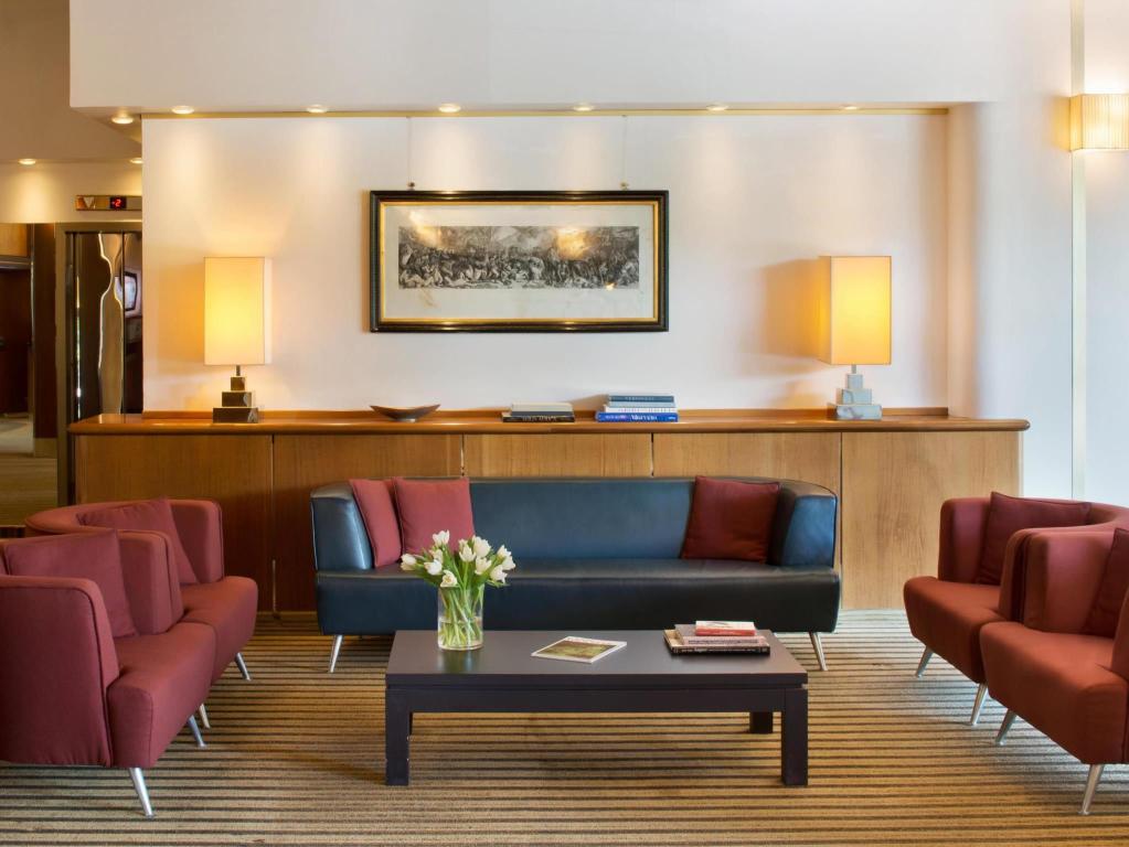 Starhotels Cristallo Palace Over view