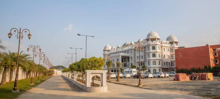 英德拉洛克宫殿酒店及度假村(Indralok Palace Hotel & Resort)图片