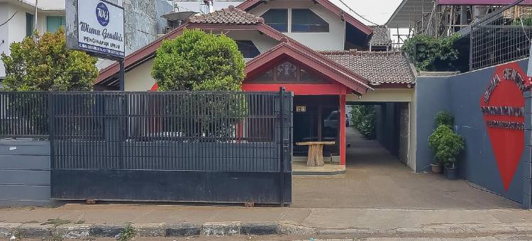 红多兹酒店-近IPDN2号(RedDoorz Near Ipdn 2)图片