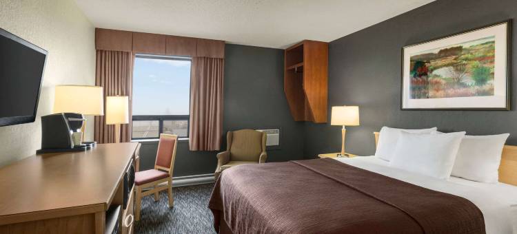 埃德蒙顿西Travelodge by Wyndham酒店(Travelodge by Wyndham Edmonton West)图片