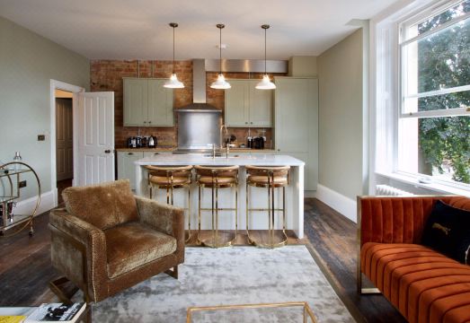 Old Bank Apartments Hotel Overview