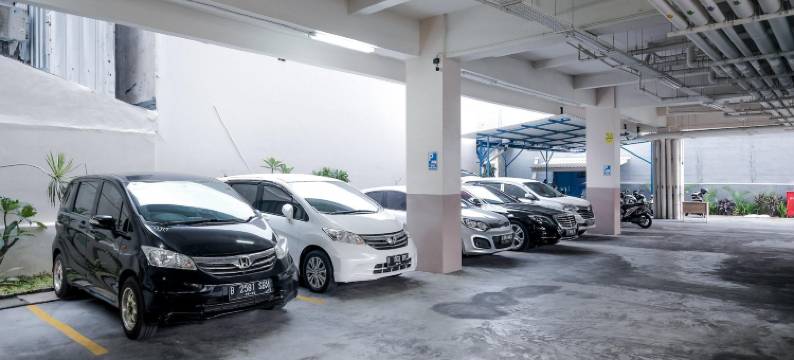 桑斯酒店普里英达雅加达(Sans Hotel Puri Indah Jakarta)图片