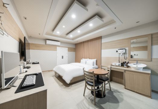 Dongtan Cozy Hotel Overview