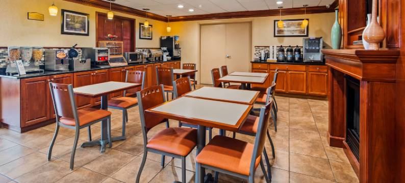 草莓贝斯特韦斯特优质套房酒店(Best Western Plus Strawberry Inn  Suites)图片