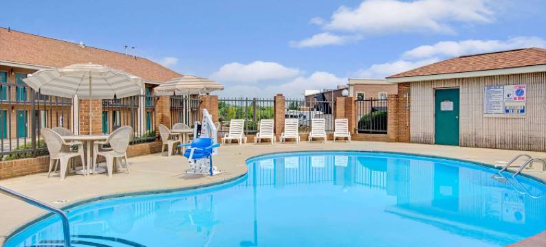 穆尔斯维尔诺曼湖戴斯酒店(Days Inn by Wyndham Mooresville Lake Norman)图片