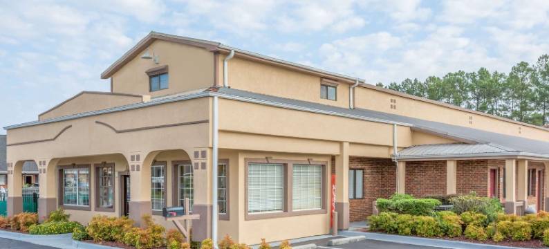 桑蒂速8酒店(Super 8 by Wyndham Santee)图片