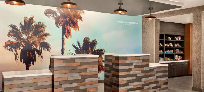 圣贝纳迪诺拉昆塔温德姆套房酒店(La Quinta Inn & Suites by Wyndham San Bernardino)图片