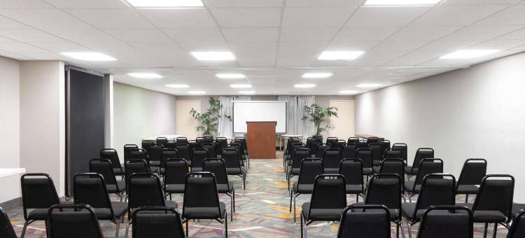 默夫里斯伯勒温德姆呗盟套房酒店(Baymont by Wyndham Murfreesboro)图片