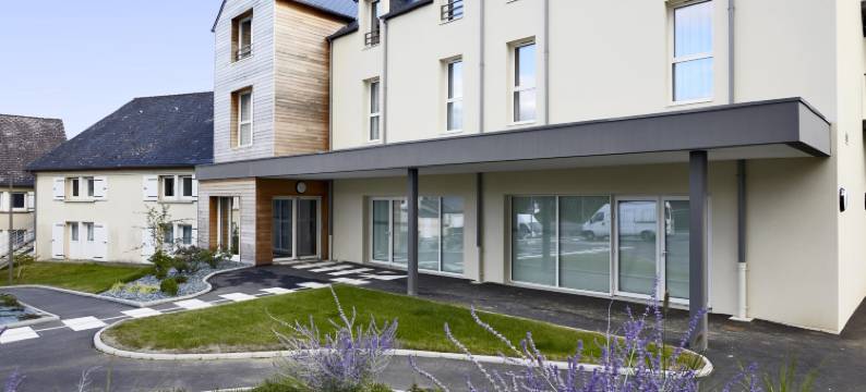 拉瓦勒基里亚德酒店(Kyriad Laval)图片