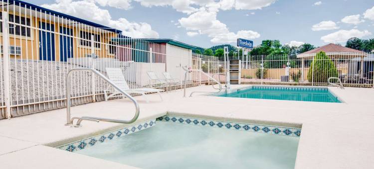 鲁伊多索Travelodge by Wyndham酒店(Travelodge by Wyndham Ruidoso)图片