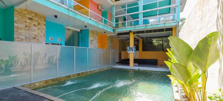 桑斯婆罗浮屠民宿-位于巴纽旺宜(Sans Hotel Borobudur Banyuwangi)图片