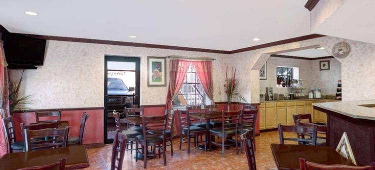 迈尔斯堡温德姆豪生酒店(Howard Johnson by Wyndham Ft. Myers FL)图片