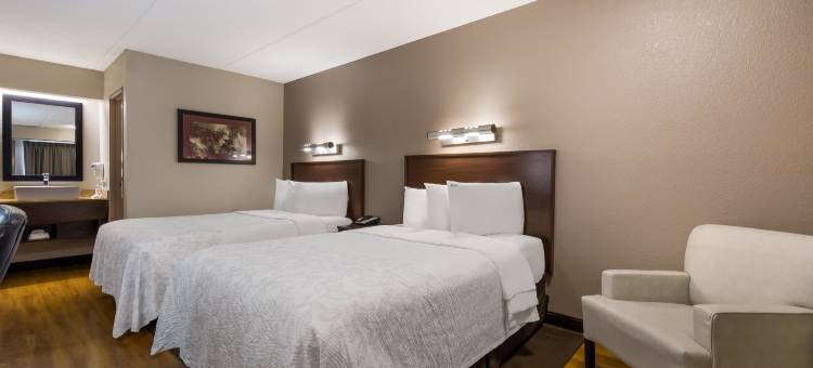 纳什维尔机场红顶PLUS酒店(Red Roof Plus+ Nashville Airport)图片