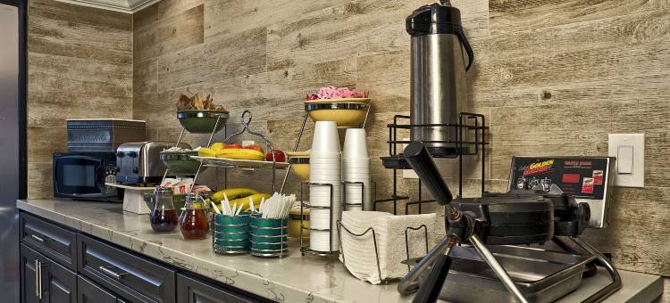 南圣荷西 / 摩根山丘凯艺套房饭店(Quality Inn & Suites South San Jose - Morgan Hill)图片