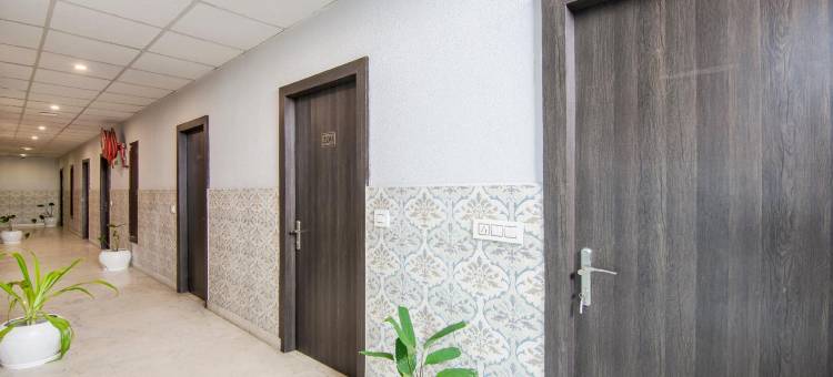 Treebo 特里内塔国际酒店(Treebo Trinetar International)图片