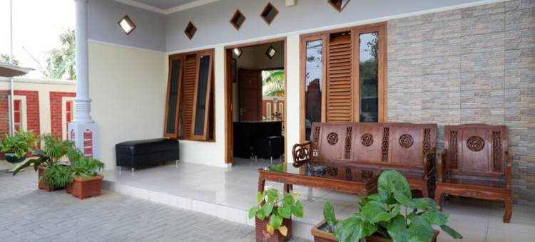 RedDoorz Syariah near Alun Alun Pacitan 2图片