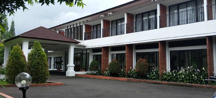 Urbanview Tridaya Cisarua Puncak酒店(Urbanview Hotel Tridaya Cisarua Puncak)图片