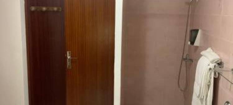 商贸酒店(Cafe du Commerce)图片