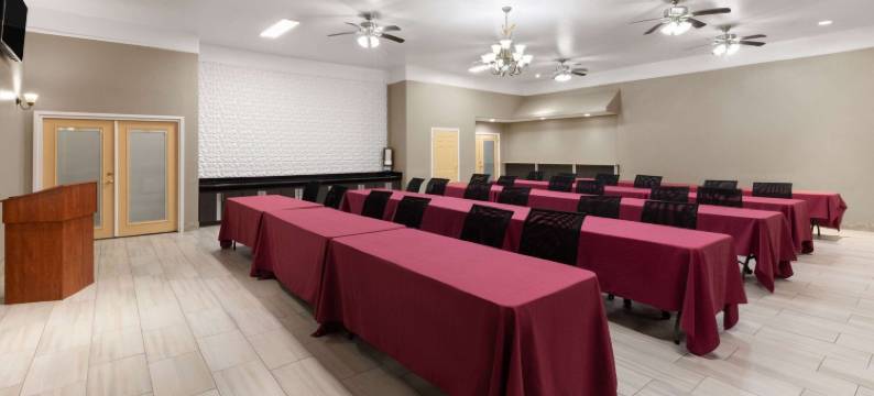 迪尔帕克拉昆塔温德姆套房酒店(La Quinta Inn & Suites by Wyndham Deer Park)图片