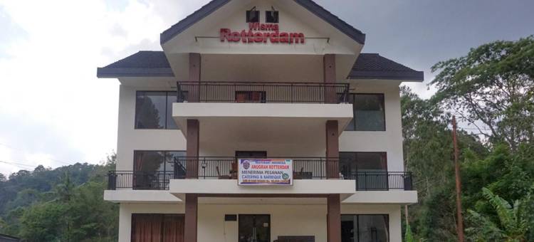 红多兹酒店近隆达托拉雅(RedDoorz Near Londa Toraja)图片