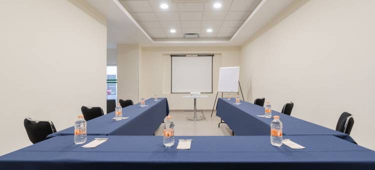 阿瓜斯卡连特斯中心万豪城市快捷青年酒店(City Express Junior by Marriott Aguascalientes Centro)图片