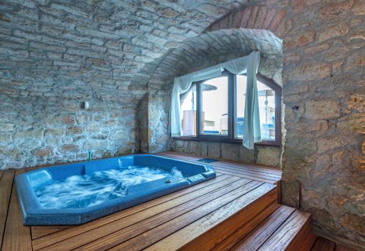 Ammon Zeus Luxury Beach Hotel Hotel Overview