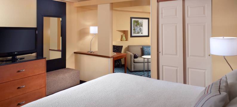 克拉克斯维尔万枫酒店(Fairfield Inn & Suites Clarksville)图片