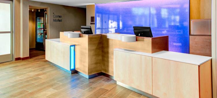 科德角海恩尼斯万枫酒店及套房(Fairfield Inn & Suites Cape Cod Hyannis)图片