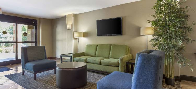 罗利市中心凯艺酒店(Quality Inn Raleigh Downtown)图片