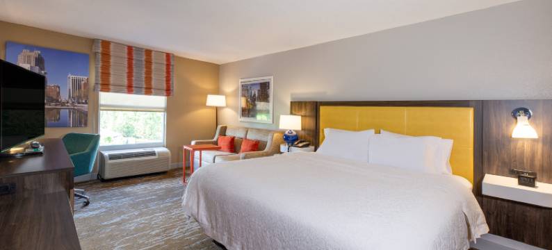 罗利卡瑞联想中心欢朋酒店及套房(Hampton Inn & Suites Raleigh Cary Lenovo Center)图片