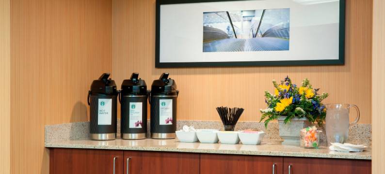 芝加哥格伦维尤/诺瑟布鲁克万怡酒店(Courtyard Chicago Glenview/Northbrook)图片