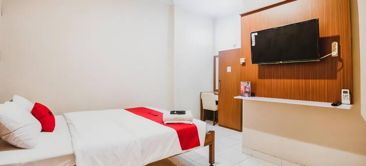 红多兹普拉斯酒店-帕兰特利提斯路2号(RedDoorz Plus @ Jalan Parangtritis 2)图片