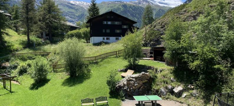策马特帕拉迪斯公寓酒店(Appartements Zermatt Paradies)图片