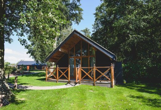 The Boathouse Hotel Overview
