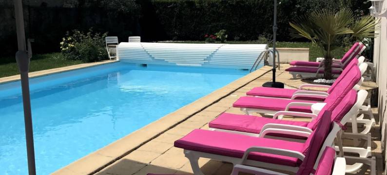 白马庄园餐厅酒店(Logis Hotel Restaurant le Cheval Blanc)图片