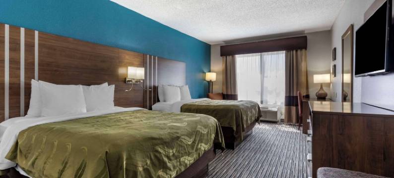 I-35东核桃山凯艺套房酒店(Quality Inn & Suites I-35 E-Walnut Hill)图片