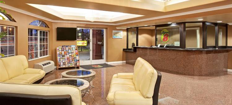 洛杉矶市中心速 8 酒店(Super 8 by Wyndham Los Angeles Downtown)图片