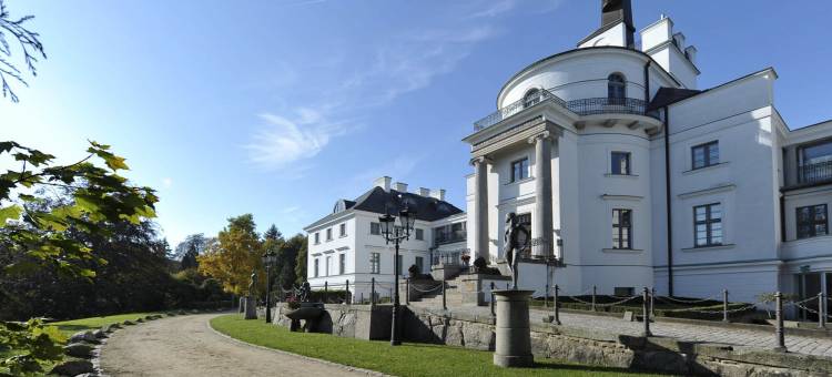 舒尔兹伯格城堡酒店(Schlosshotel Burg Schlitz)图片