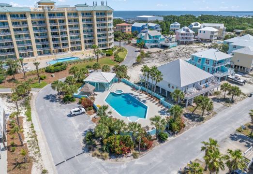 C'Est la VIE Hotel Overview