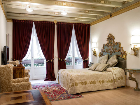 考尔特迪朱列塔旅馆