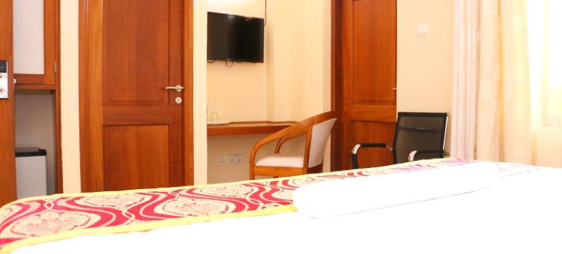 普林尼亚斯酒店(Prinias Hotel)图片