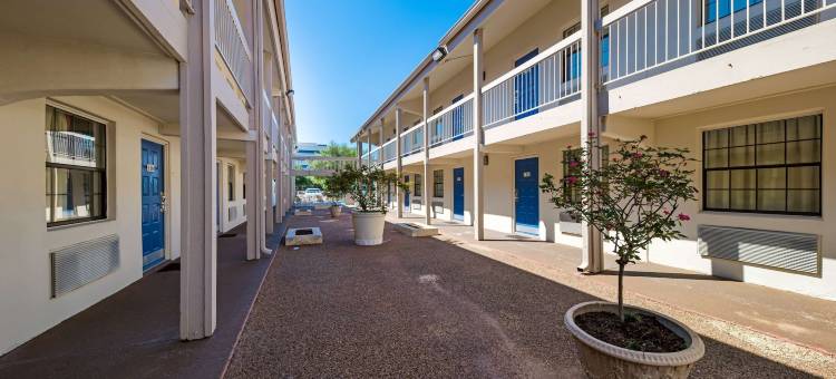 法默斯布兰奇6号汽车旅馆(Motel 6 Dallas, TX - Farmers Branch)图片