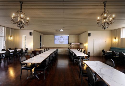 The Stirling Arms Hotel Hotel Overview