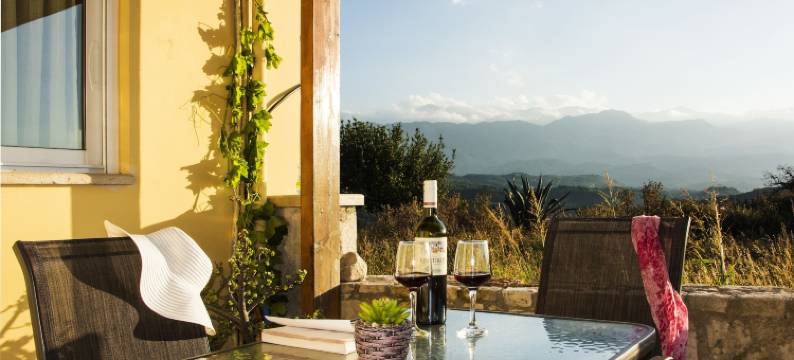 普拉卡洛纳酒店(Plakalona)图片