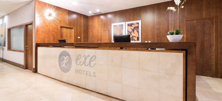 埃克斯阿戈拉卡塞雷斯住宿(Exe Agora Cáceres)图片