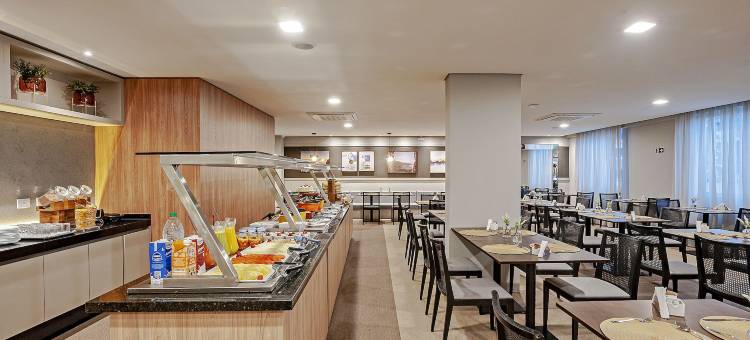 古里提巴机场斯拉维耶罗酒店(Slaviero Curitiba Aeroporto)图片