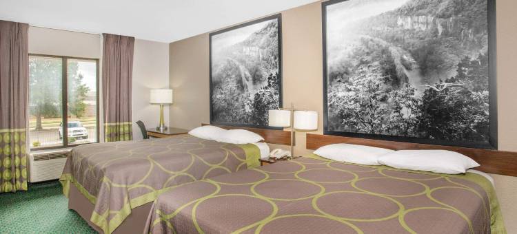 本顿维尔温德姆速8酒店(Super 8 by Wyndham Bentonville)图片
