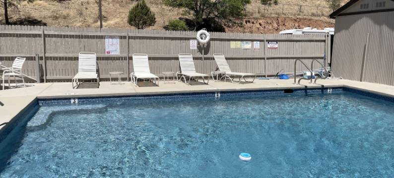 鲁伊多索山酒店(Ruidoso Mountain Inn)图片