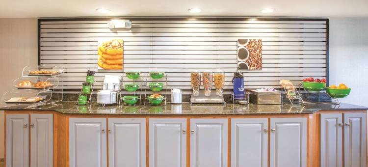 里士满南拉昆塔温德姆酒店(La Quinta Inn by Wyndham Richmond South)图片