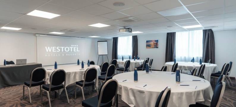 西酒店塔韦尼 - 巴黎瓦尔多瓦兹(Westotel Taverny - Paris Val-d'Oise)图片